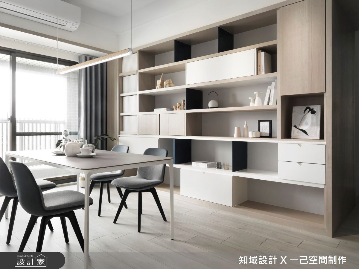 雙人兒童房設計-可伸縮式長桌