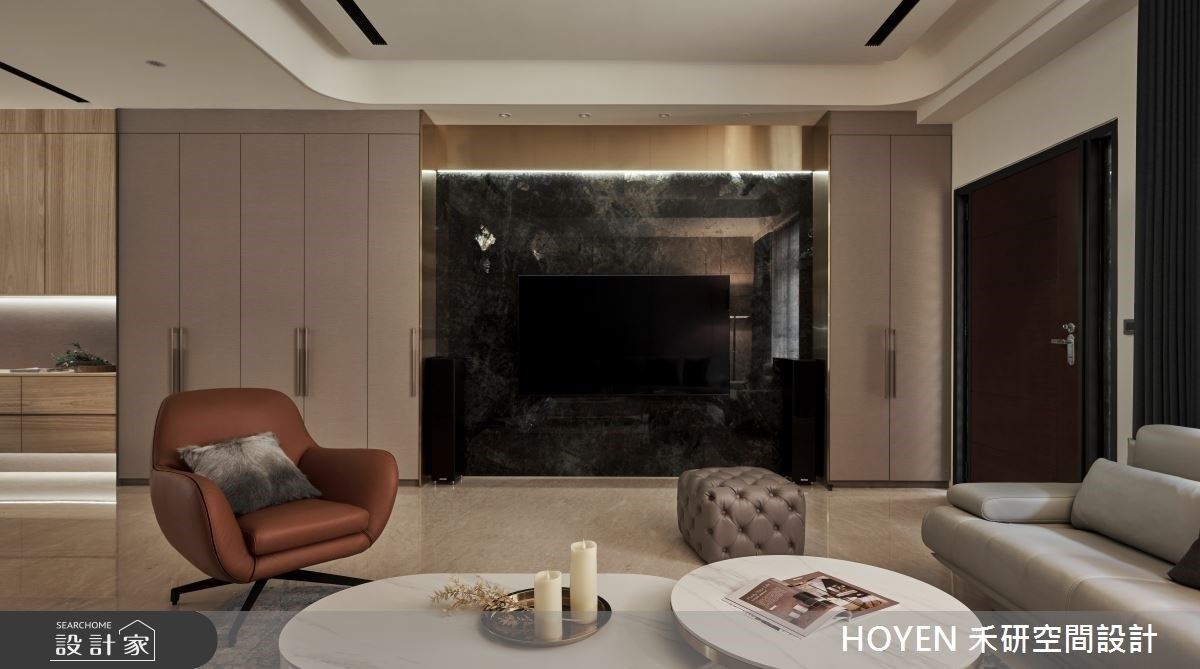 客廳是居家空間中很重要的場域，可作為慵懶休憩的休閒