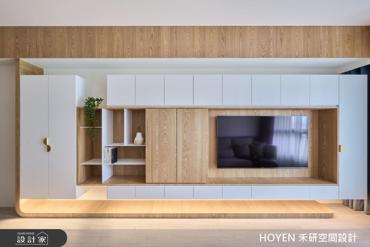 客廳是居家空間中很重要的場域，可作為慵懶休憩的休閒