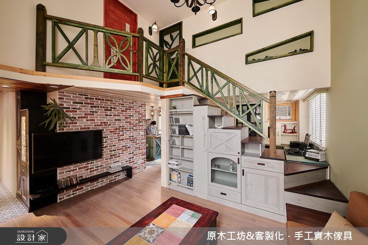 19坪的樓中樓老屋,是原屋主要進行翻修,建物因座落於