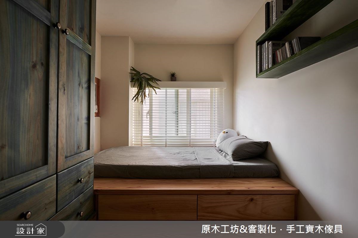 19坪的樓中樓老屋,是原屋主要進行翻修,建物因座落於