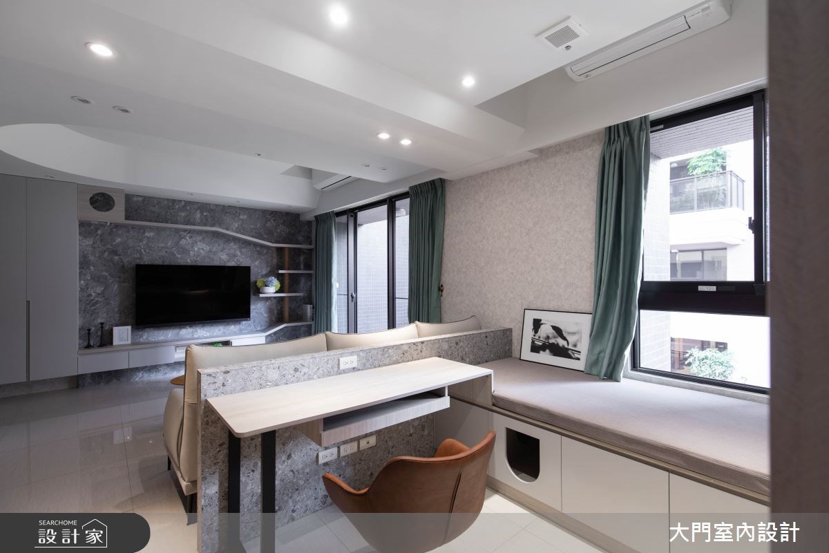 醫師屋主過著忙碌的生活，每天最期盼的，便是迎接他回