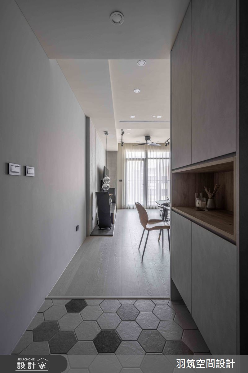 30坪兩房現代風居家空間裡,入住著屋主夫妻與他們的愛