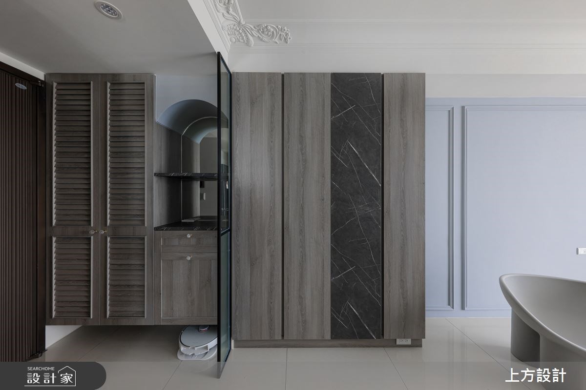 21 坪的住宅空間,屋主喜歡具有現代質感的美式古典風