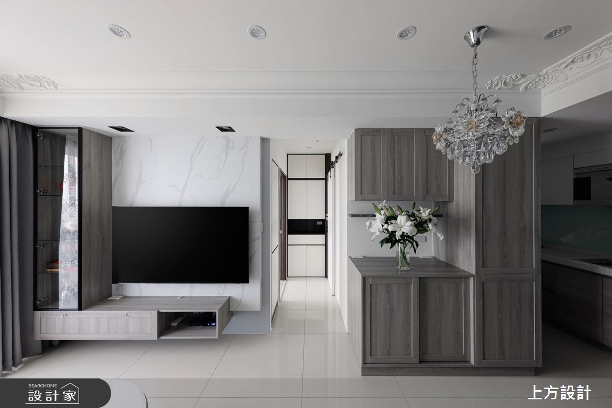 21 坪的住宅空間,屋主喜歡具有現代質感的美式古典風