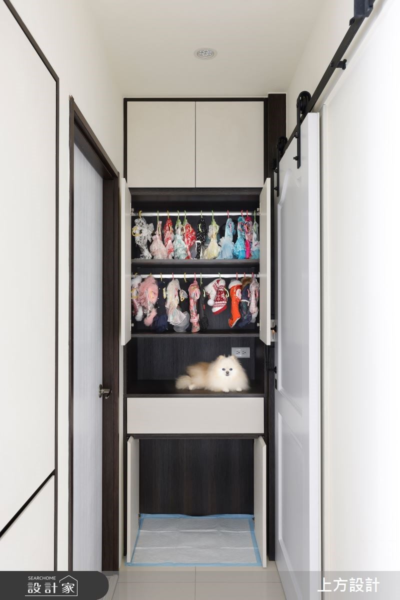 21 坪的住宅空間,屋主喜歡具有現代質感的美式古典風