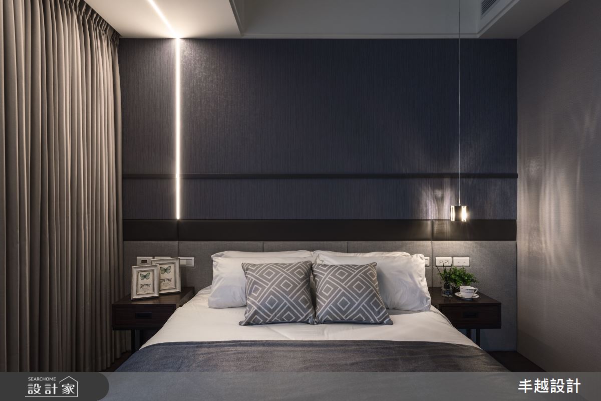 深灰色調為主的 23 坪空間，不免讓人聯想到都會現代風