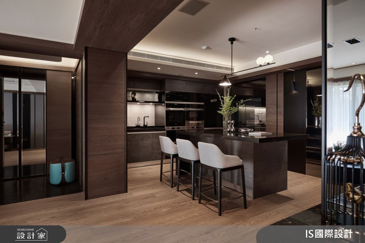 陳嘉鴻設計師透過「信任成就一切,堅持才能美好」的理