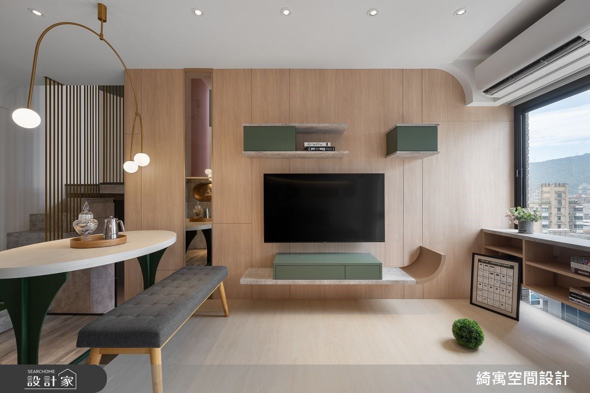 面對通膨低利的時代,物價不斷上漲,但薪水沒有漲。對