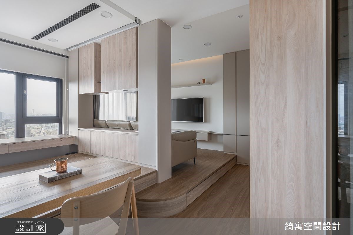 面對通膨低利的時代,物價不斷上漲,但薪水沒有漲。對