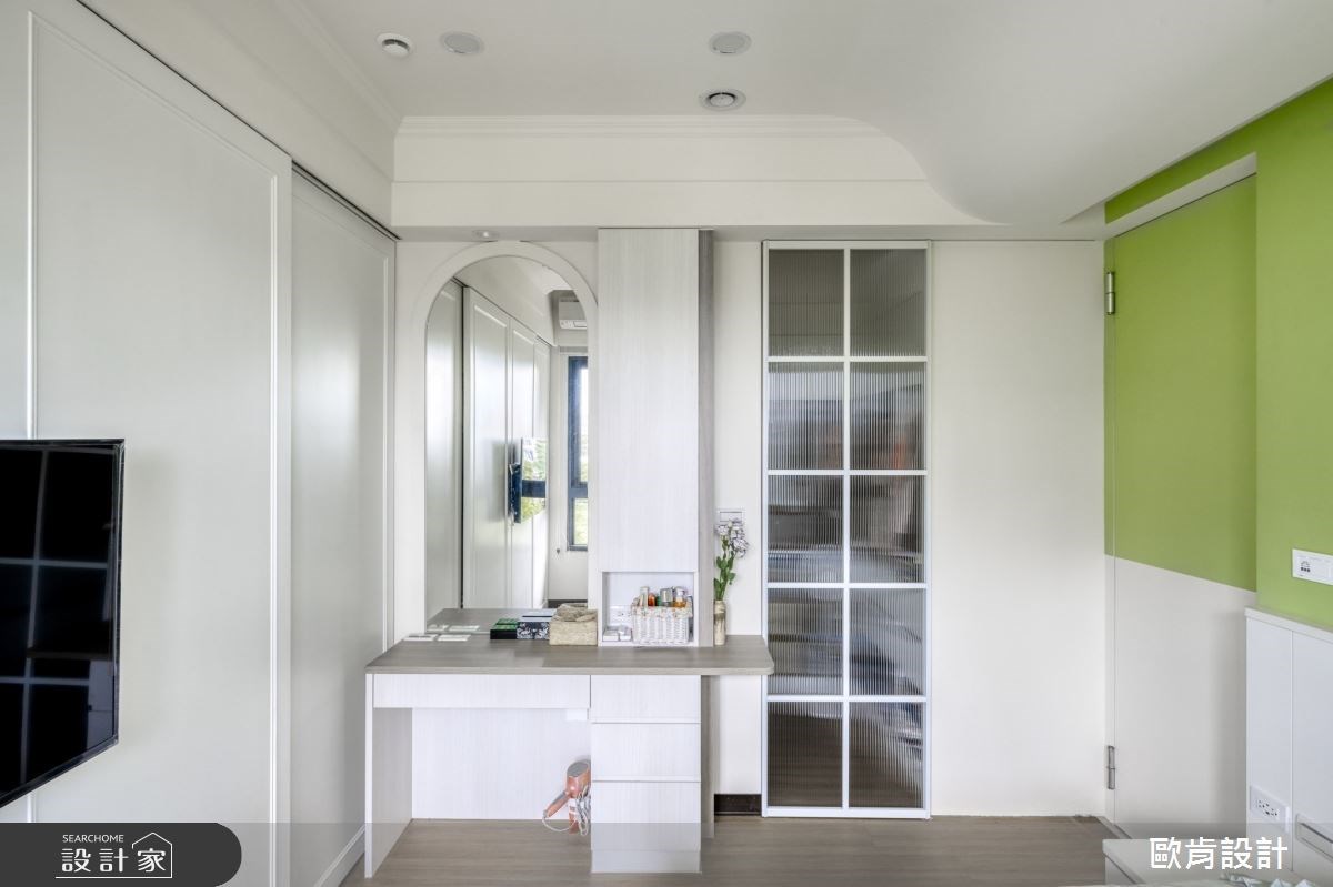 45 坪的住宅空間，是屋主夫妻和一對孩子的居所，女屋