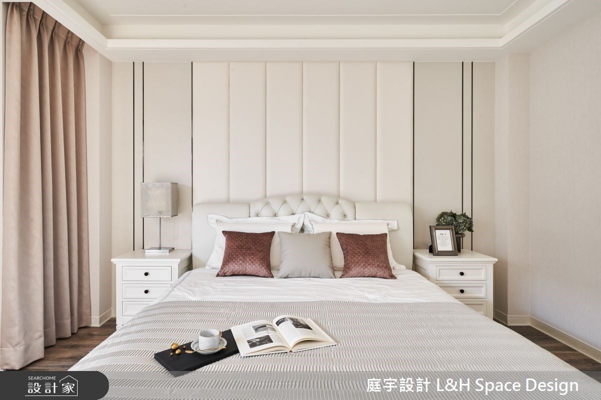 黑與白一直是設計師愛用的經典色系,不僅百搭,黃庭芝