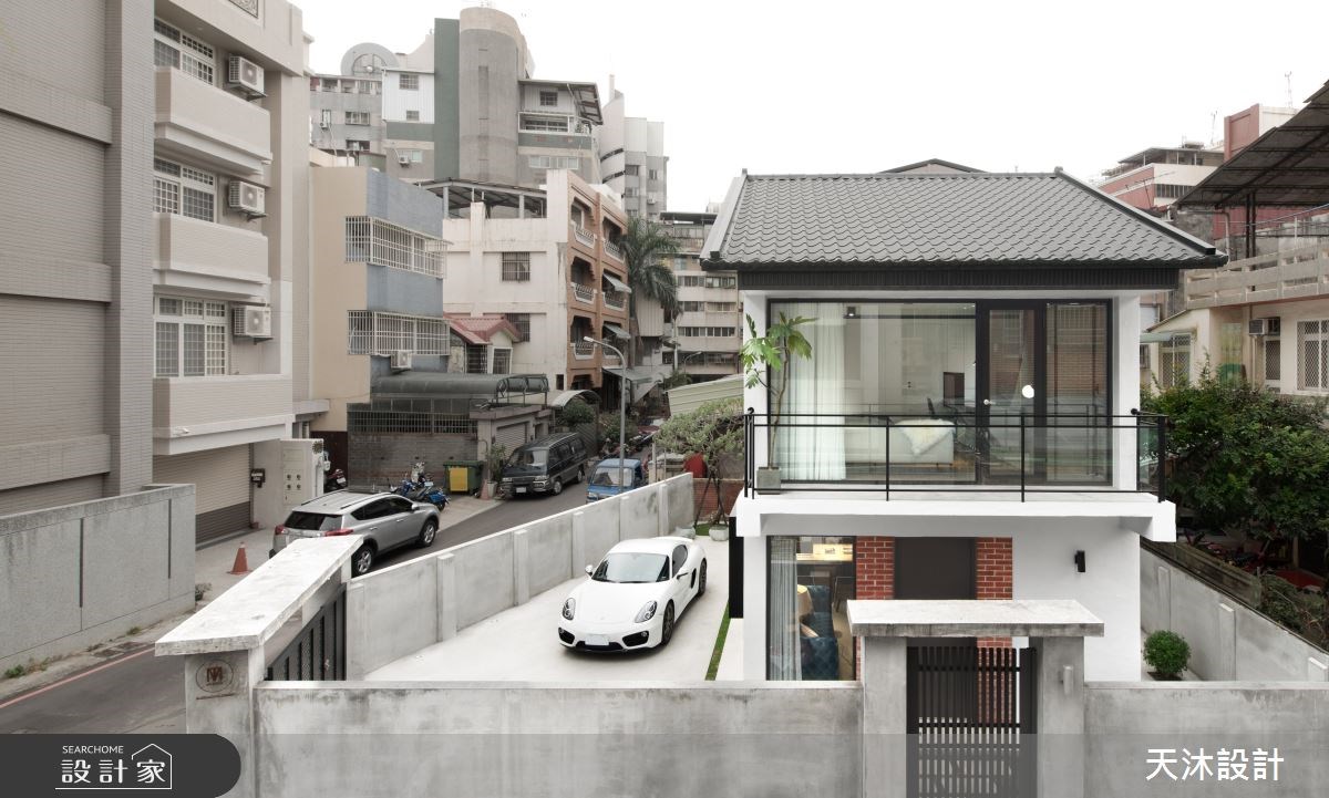 欲滿足居家工作室機能複合的需求,利用獨棟透天的優勢