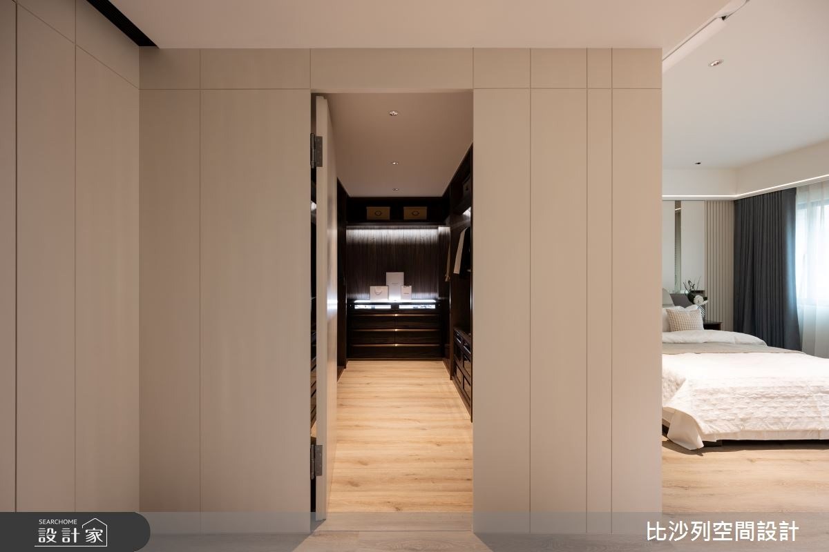 超過百坪的透天別墅,擁有5房2廳6衛浴讓一家四口住得