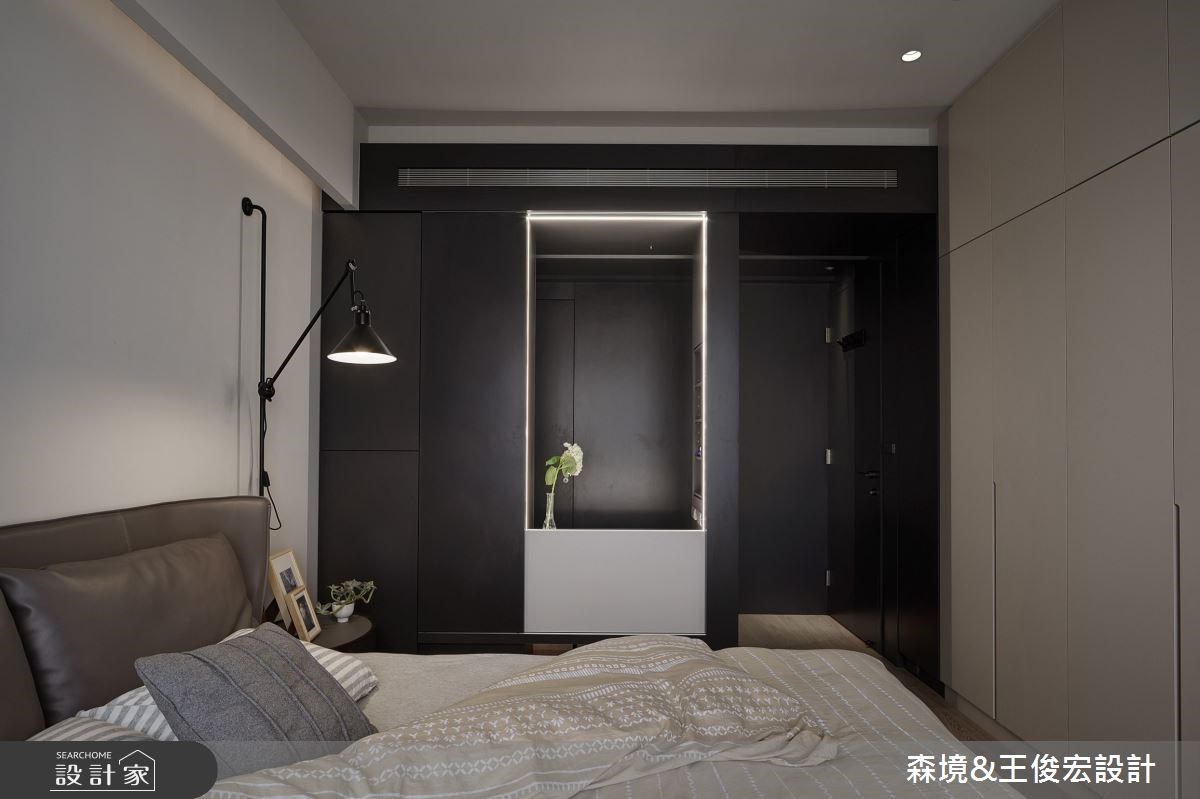 前身是中古屋的35坪居家,身為醫師的屋主夫妻,十分在