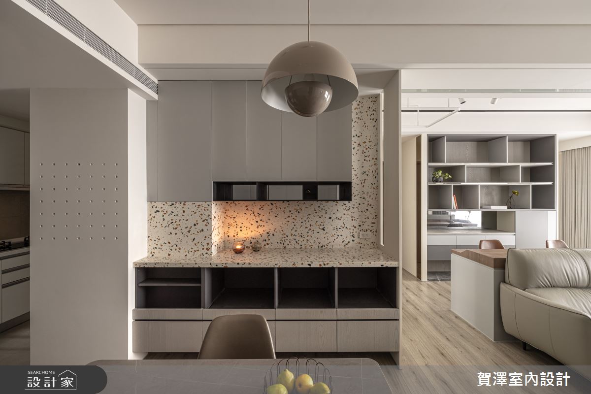 一對夫妻倆入住23坪現代宅,屋主希望透過重整場域規劃