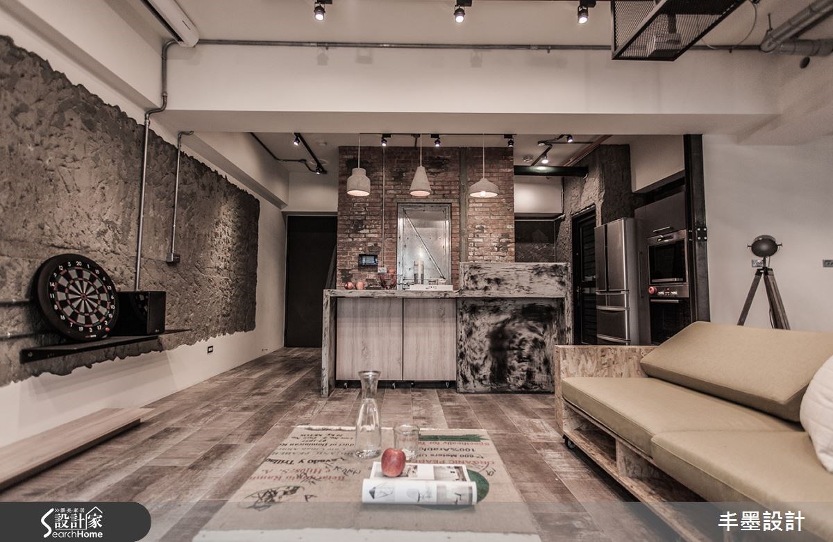 屋主 Hsin & Fanco 為一對三十出頭的年輕情侶,搜羅許