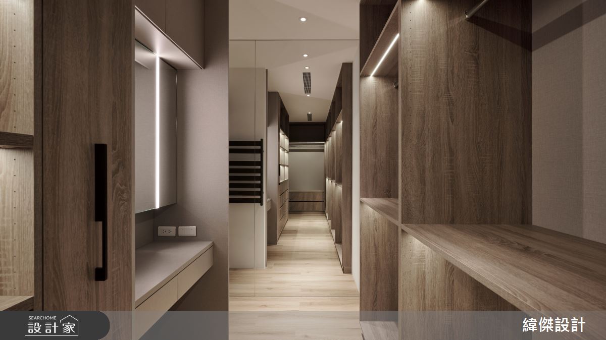 50坪的長型新成屋原有廊道狹窄、收納不足等問題,設計