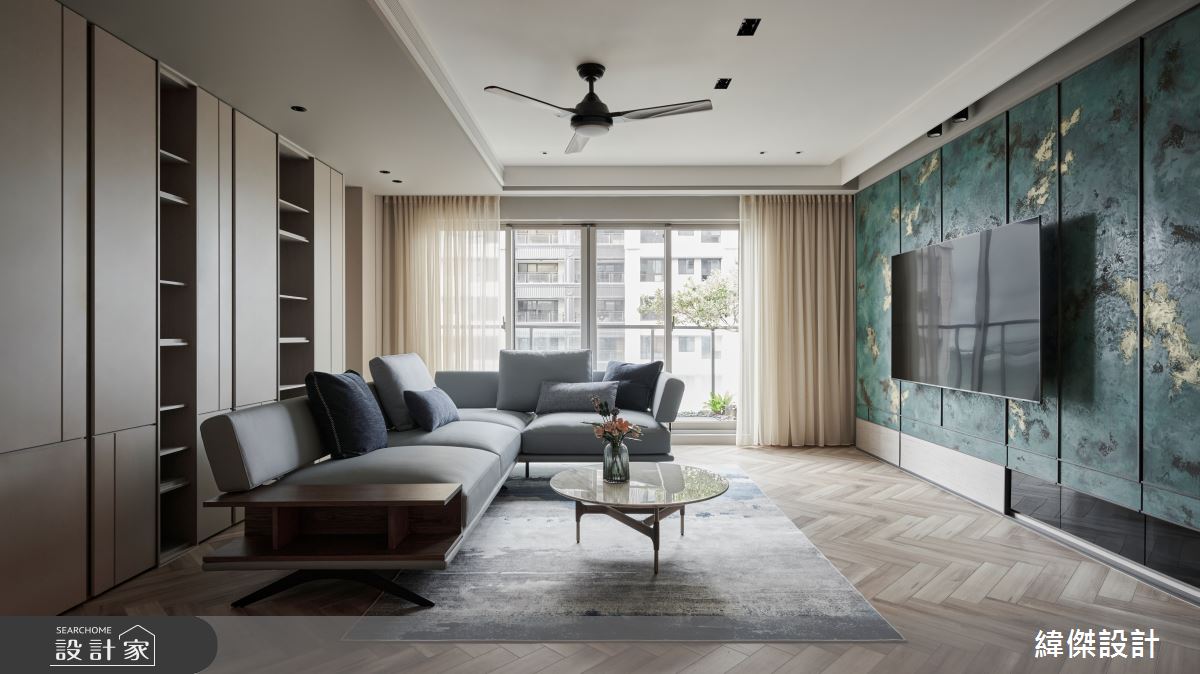 50坪的長型新成屋原有廊道狹窄、收納不足等問題,設計