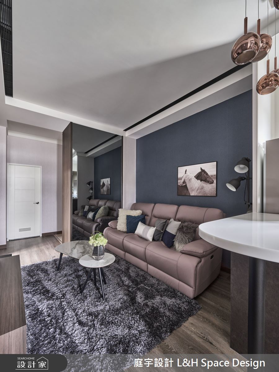 15坪的新成屋以Affordable Luxury概念為基底,將美感