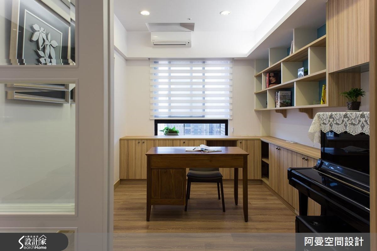 34坪新成屋，在大篇幅留白的畫面裡，以暖心的大地色調