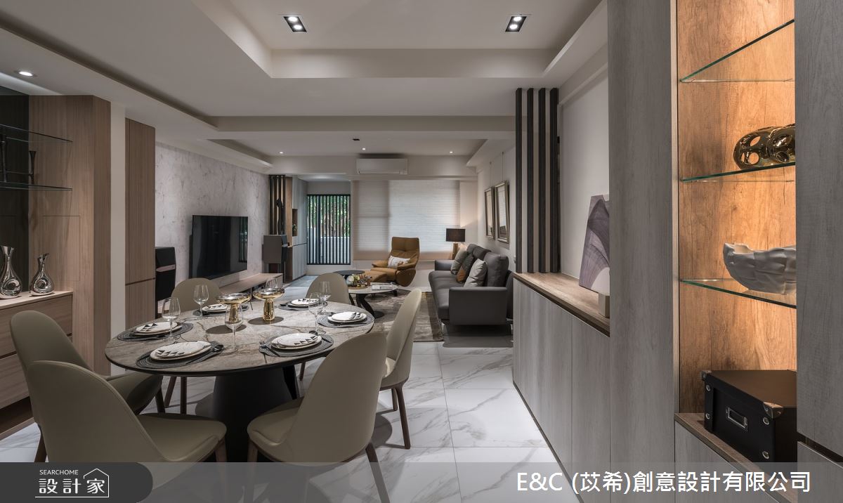 座落在山區的 30 坪老宅,屋齡高達 50 年,老舊的管線