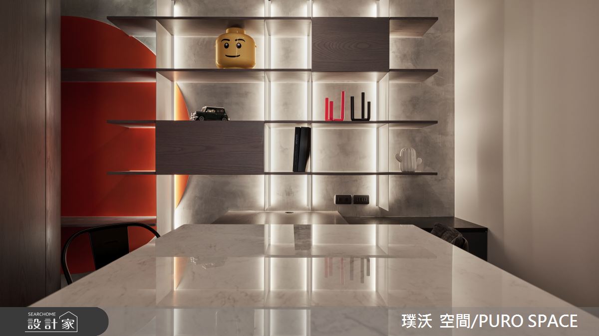 原屋單層改造的20坪老屋，因建築物為狹長老屋，有著採