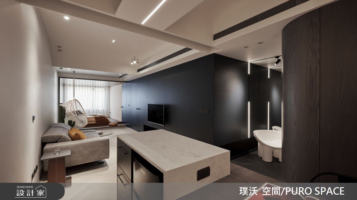 原屋單層改造的20坪老屋，因建築物為狹長老屋，有著採