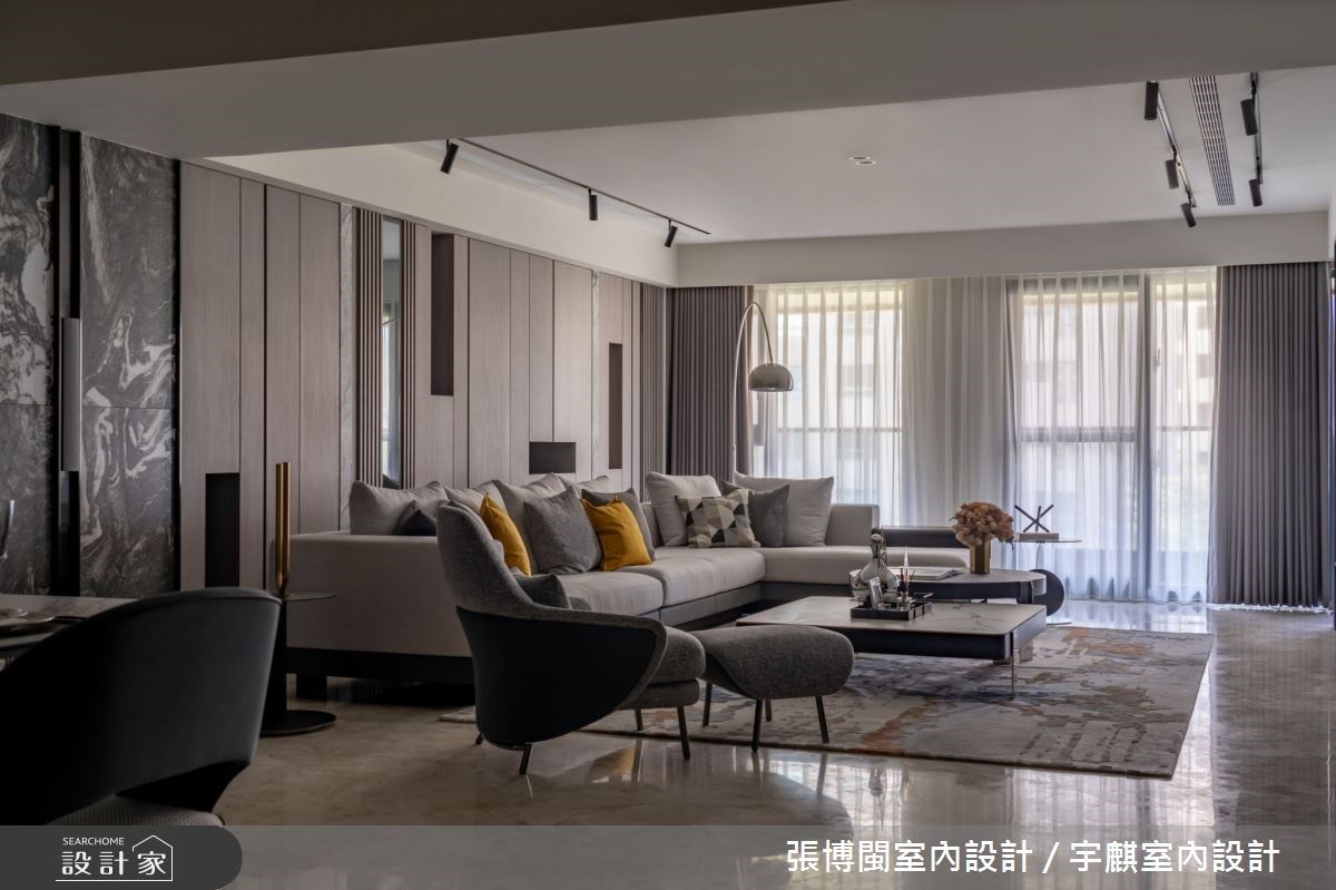 超過百坪的現代風豪宅，以沈穩大器的低彩度色調為主軸