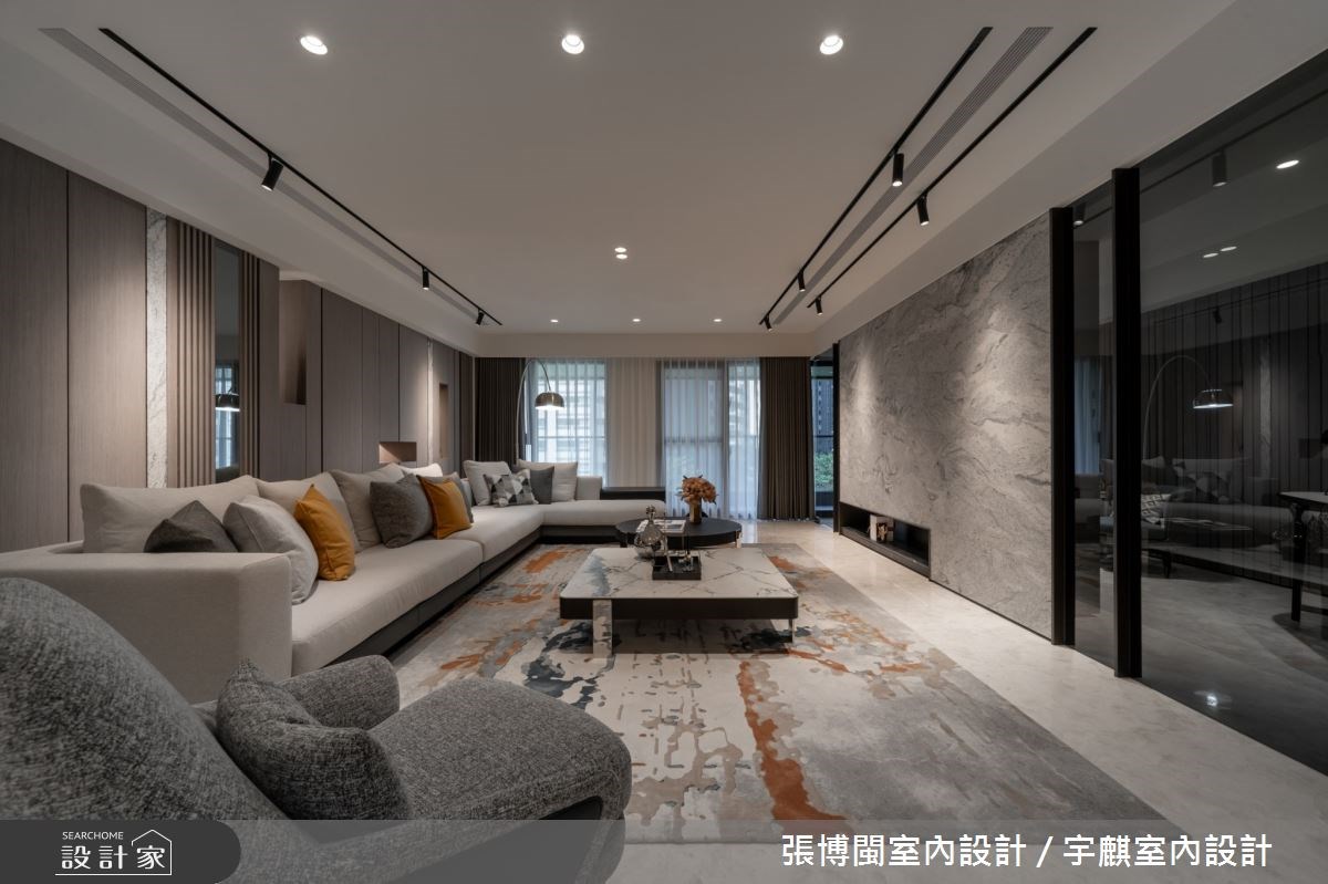 超過百坪的現代風豪宅，以沈穩大器的低彩度色調為主軸