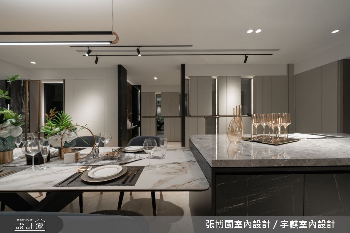 超過百坪的現代風豪宅，以沈穩大器的低彩度色調為主軸