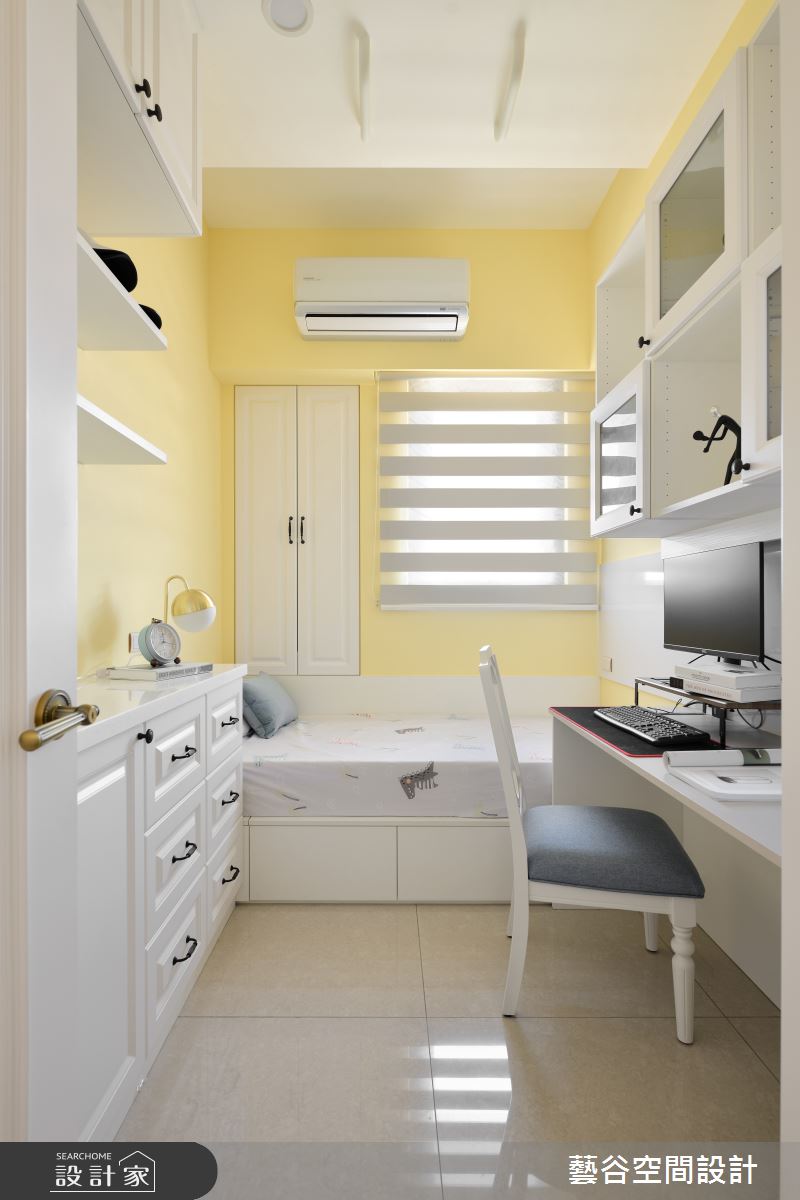 此案為26坪美式風私宅，整體空間以大量的白色為基底，