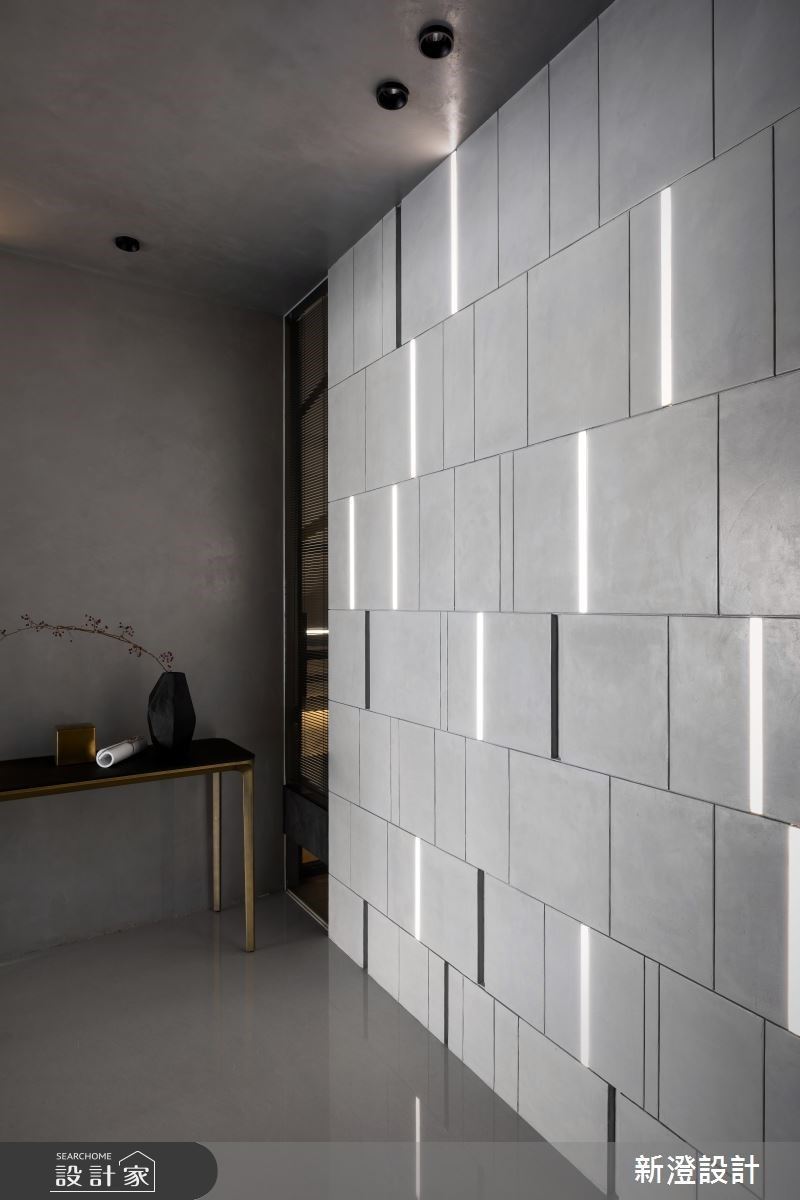 為實現屋主一家的理想生活，設計師致力於將住宅的藝術