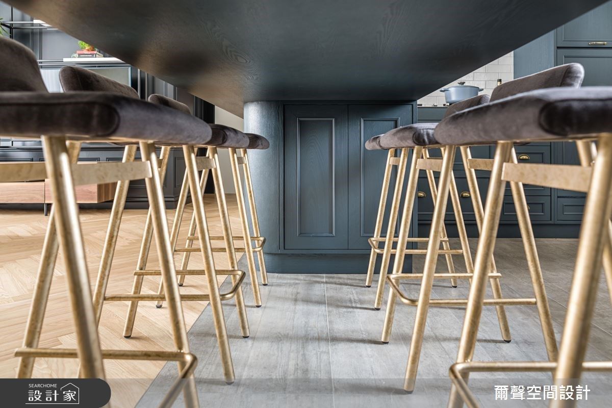 23 坪小宅，是一對甜蜜夫妻的新婚居所，設計師為小倆