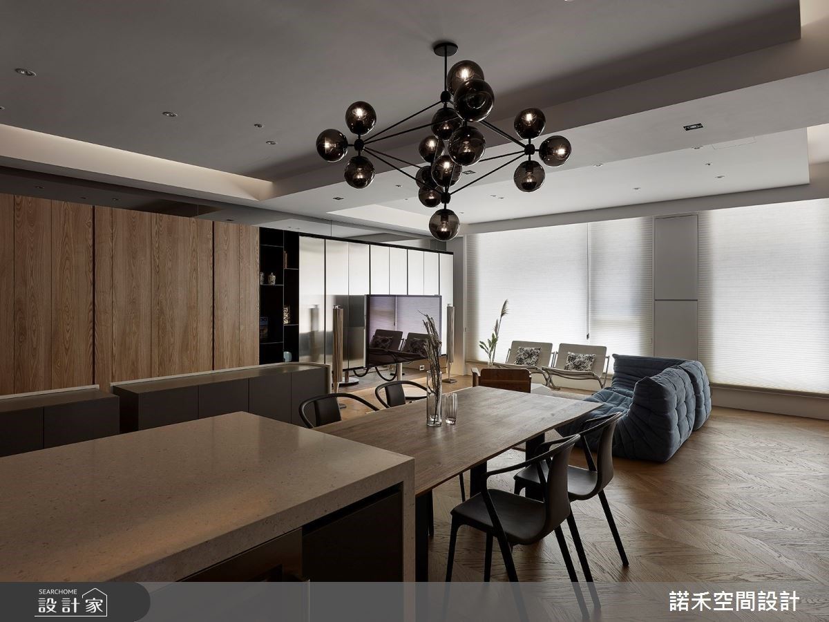 中古屋大變身，設計師以現代風作為空間基底，以暖調原