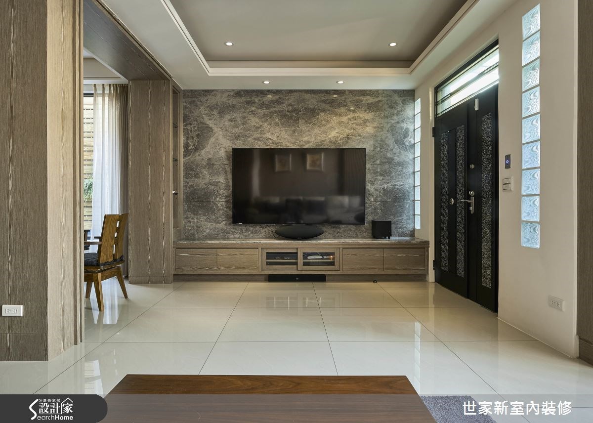 70 坪透天別墅為屋主夫妻和爸媽的住所，設計師從建築