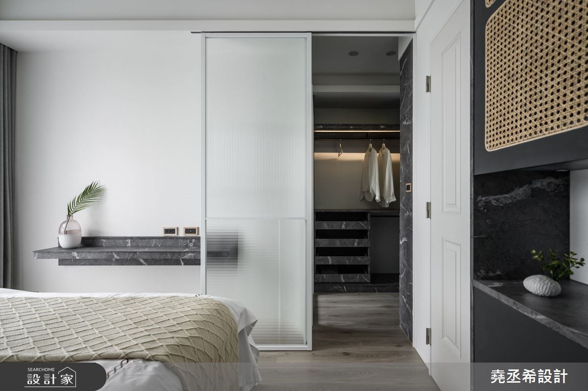 如何展現生活的舒適感,以及刻劃出屬於空間的獨特表情