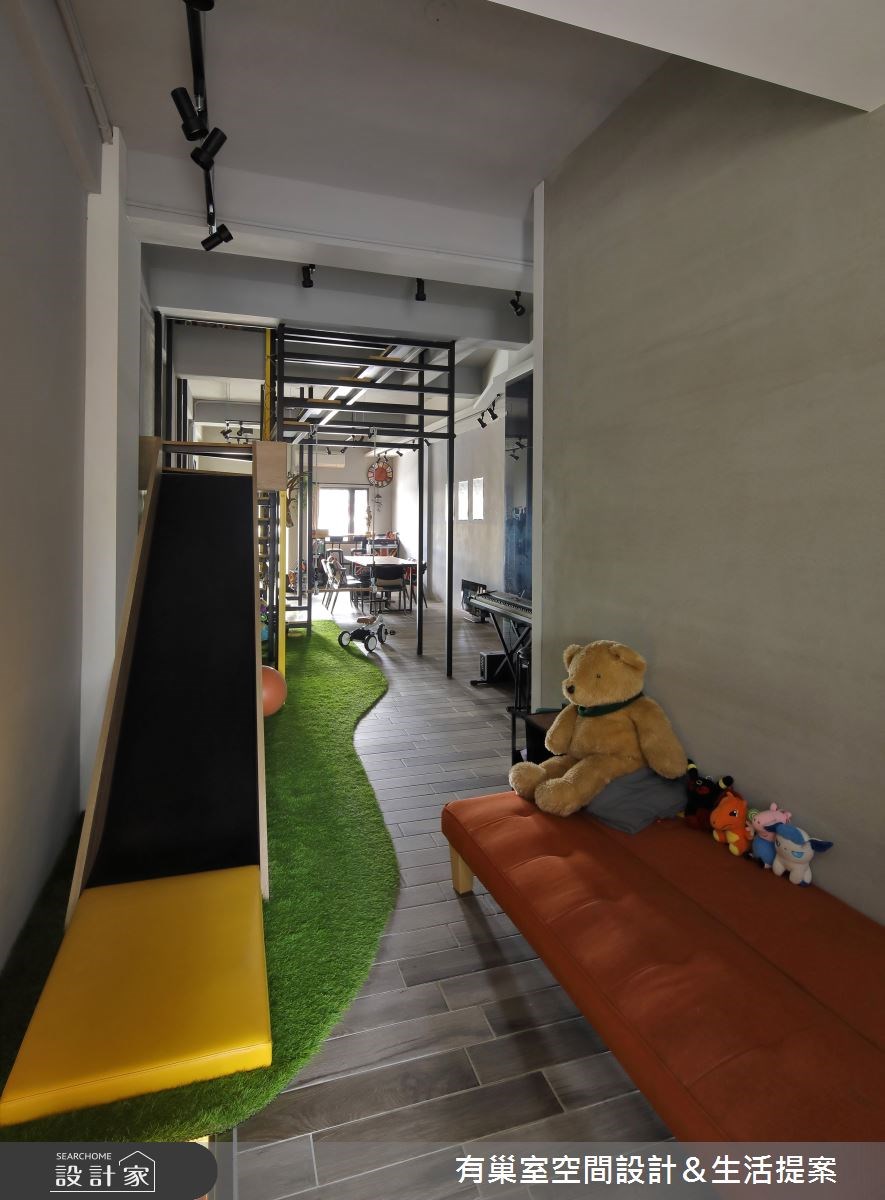 喜愛俐落個性的工業風,也希望可以陪伴孩子成長,65坪
