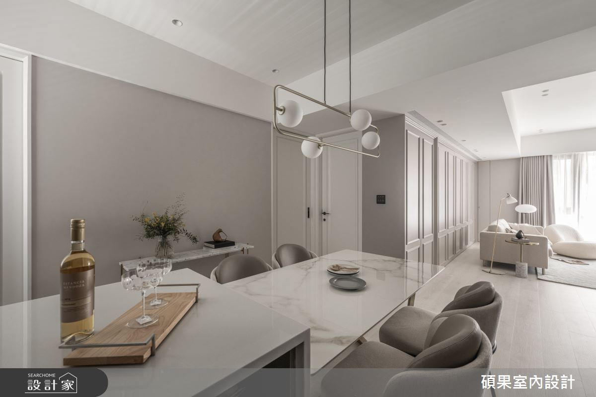 屋齡16年的老屋格局破碎、動線不佳,設計師悉心與屋主