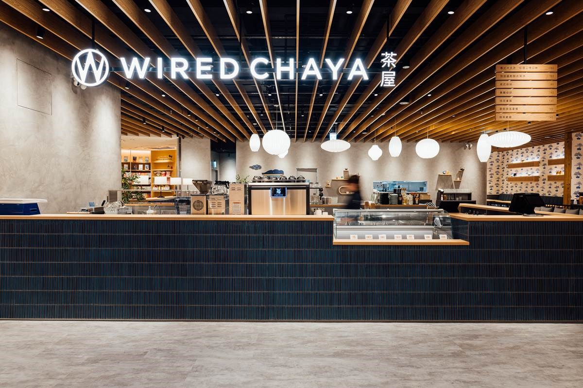 桃竹苗首家「WIRED CHAYA茶屋」可容納近百人用餐席數,以及推出全球首座外帶咖啡吧檯