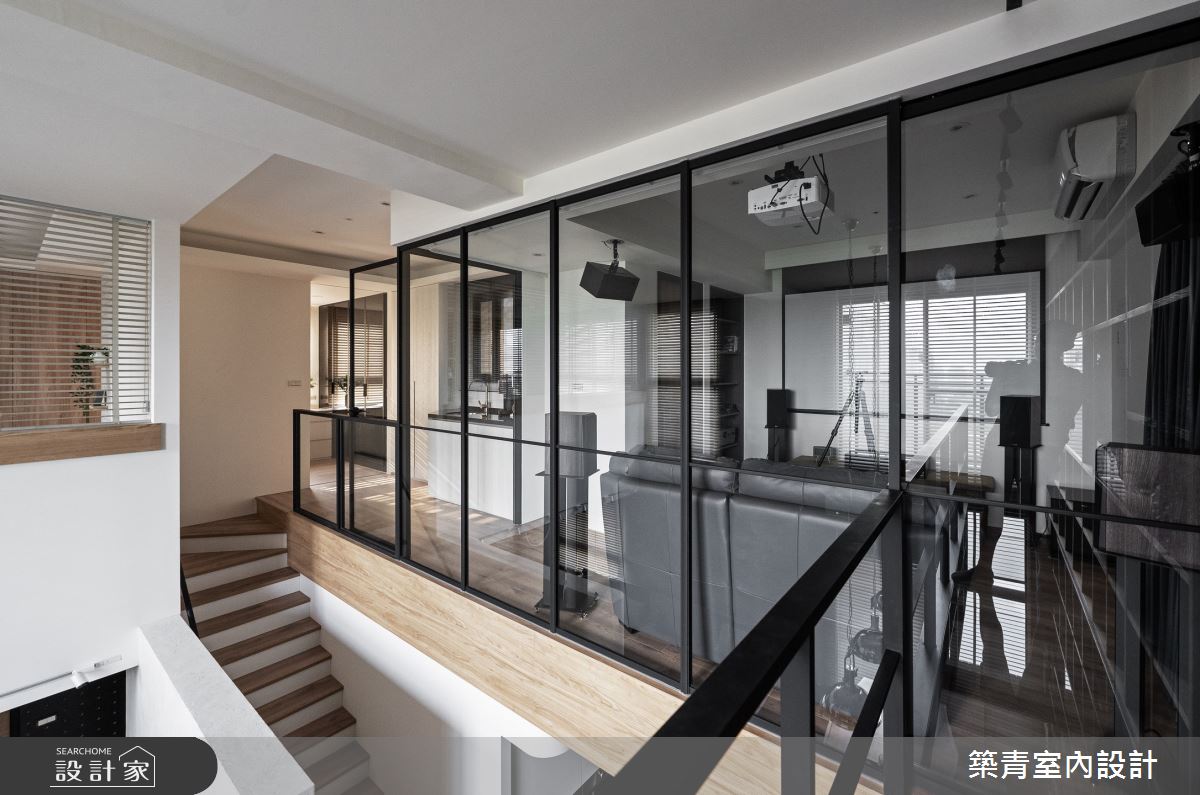 此案為48坪現代風樓中樓,居宅擁有充沛的採光及大面窗