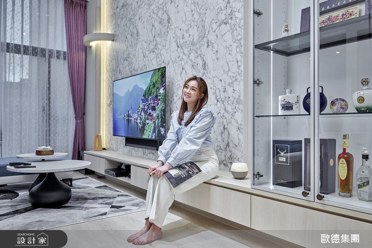 從買房到完工獨立完成的張文綺，看到毛胚屋變身甜蜜溫馨宅，讓她好感動，謝謝歐德傢俱助她圓夢。