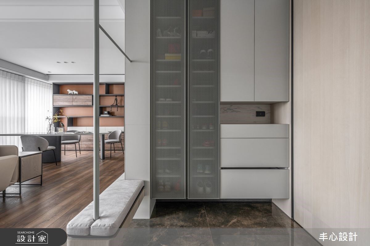 49.5坪3房2廳的簡約風新成屋，居住者為一家四口，希望