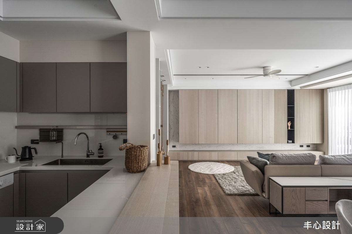 49.5坪3房2廳的簡約風新成屋，居住者為一家四口，希望