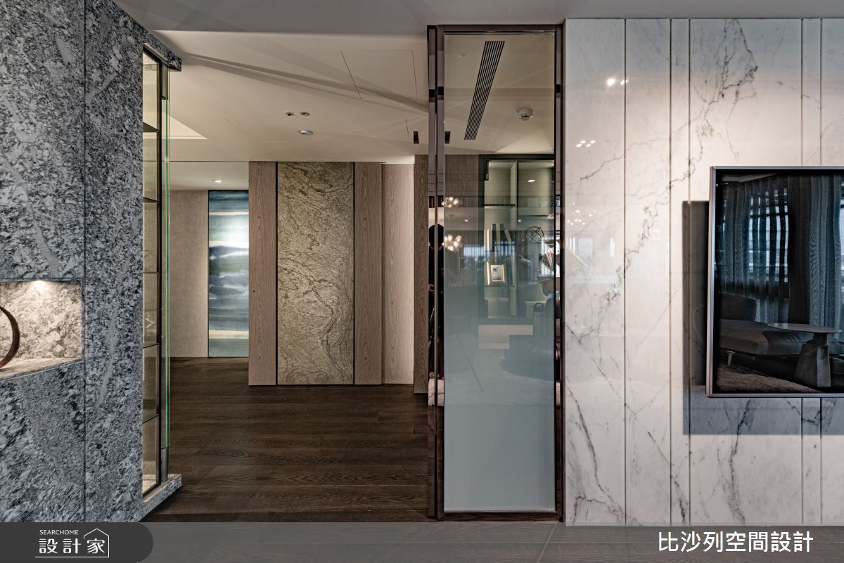 客廳，是豪宅設計的主軸。開放的公領域裡，串連領域機