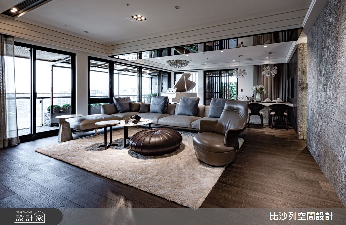 客廳，是豪宅設計的主軸。開放的公領域裡，串連領域機
