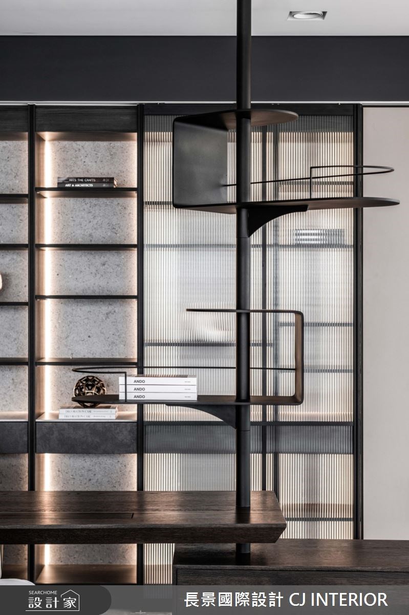 以混搭風為主軸的居家空間，揉合開放式設計和清新的日