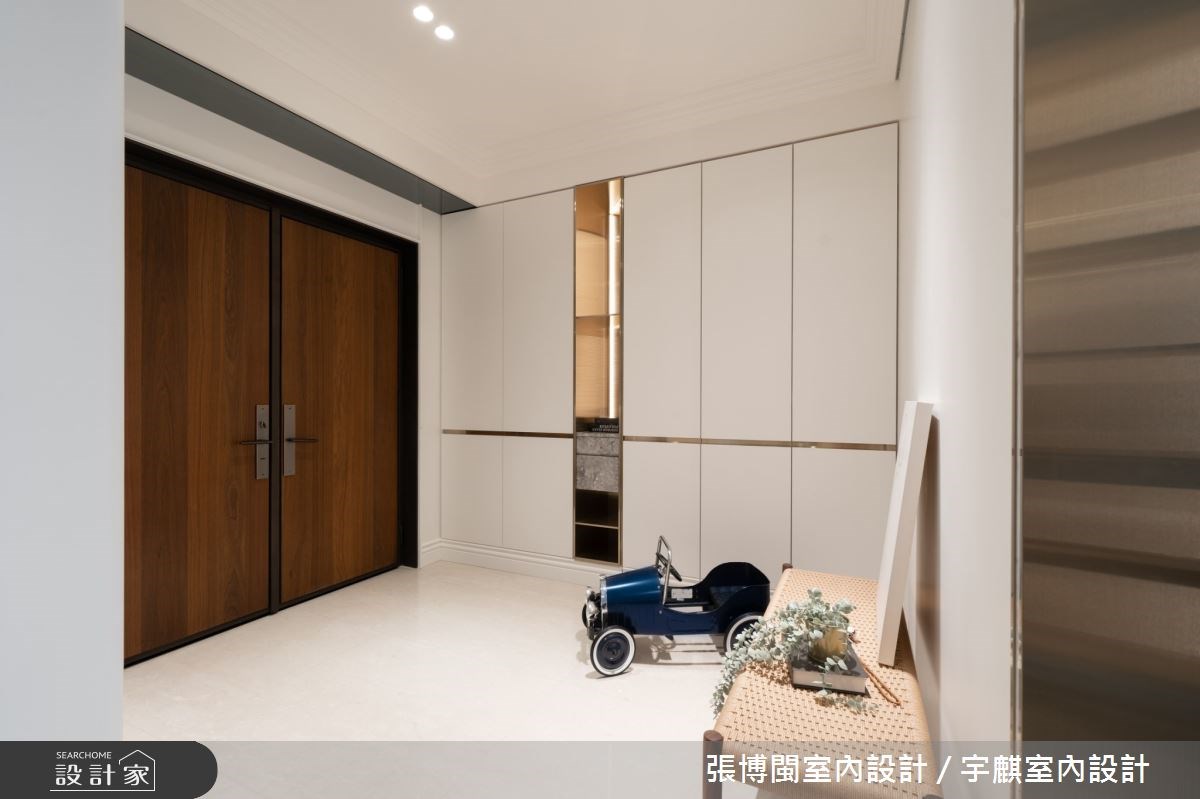 屋主夫妻帶著孩子入住58坪新居，他們嚮往優雅又簡潔的