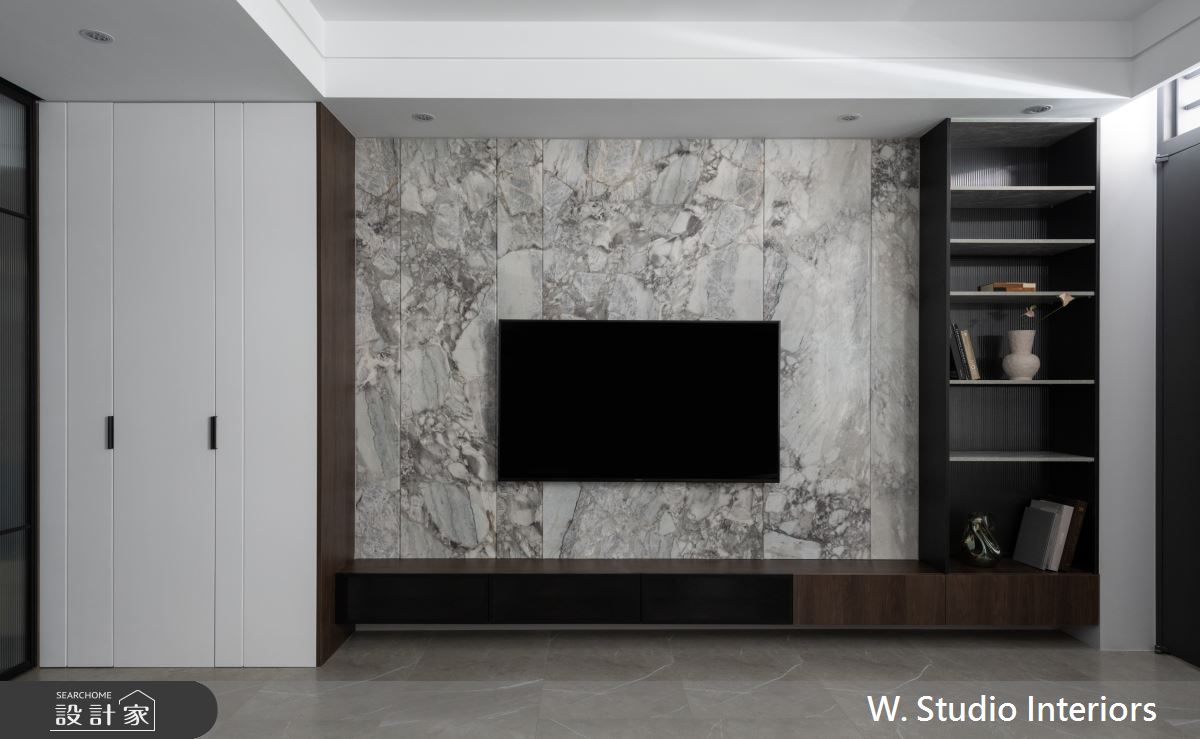 事業有成、好客且熱愛彈琴與名畫的屋主夫妻，委託設計