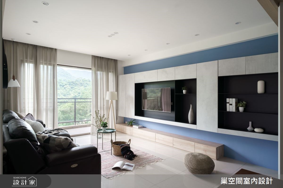 30坪新成屋在裝修計畫中，融合了屋主喜愛的日式格柵以